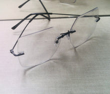 Carregar imagem no visualizador da galeria, Oculos Balgriff Sem Aro Armação Quadrada Grande Preta