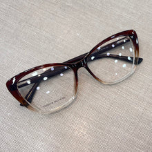 Carregar imagem no visualizador da galeria, Armação Renata Vasconcellos Gatinha Marrom Degrade Linda