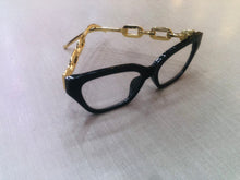 Carregar imagem no visualizador da galeria, Armação Gatinho Retangular Preta Haste Dourada Estilo Corrente Exótica