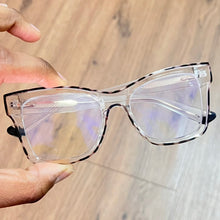 Carregar imagem no visualizador da galeria, Armação Transparente Mônaco Quadrada Listra Preta em Volta