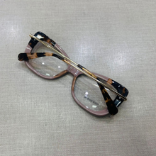 Carregar imagem no visualizador da galeria, Armação Lisboa Nude Quadrada Acetato Haste Metal