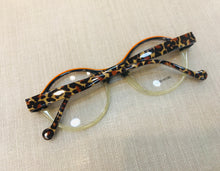 Carregar imagem no visualizador da galeria, Armacao Redonda Tartaruga com Detalhe Laranja em Acetato