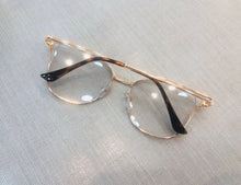 Carregar imagem no visualizador da galeria, Óculos Sandy Dourado Metal Próprio Para Grau