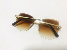 Carregar imagem no visualizador da galeria, Oculos de sol feminino lentes degrade transparente exclusivo - OFSGEOPO1
