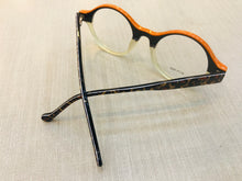 Carregar imagem no visualizador da galeria, Armacao Redonda Tartaruga com Detalhe Laranja em Acetato