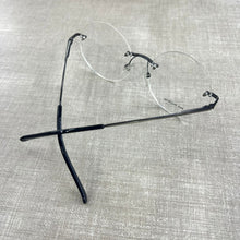 Carregar imagem no visualizador da galeria, Óculos Redondo Lente Flutuante Minimalista de Personalidade