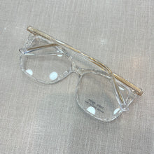 Carregar imagem no visualizador da galeria, ArmaçãoTransparente Cristal Clipon Mulher Magnética