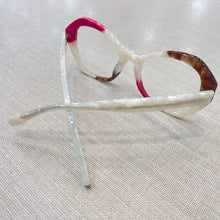 Carregar imagem no visualizador da galeria, Oculos De Grau Branco Geometrico Madrepérola Grande