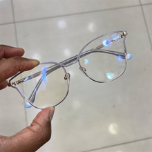 Carregar imagem no visualizador da galeria, Oculos Sandy Metal Cinza e Dourado Tamanho Medio