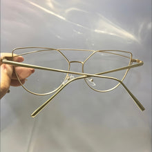 Carregar imagem no visualizador da galeria, Armacao Dourada Metal Geometrica Bem Grande Personalidades