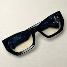 Carregar imagem no visualizador da galeria, Armação Preta Quadrada Haste Bem Grossa Classuda