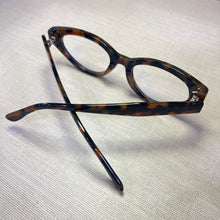 Carregar imagem no visualizador da galeria, Armação Marrom Tartaruga Encaixe Perfeito Acetato