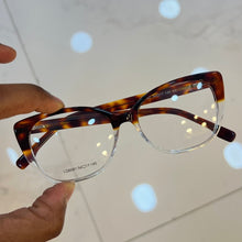 Carregar imagem no visualizador da galeria, Oculos de grau Renata Vasconcelos Gatinho Grande Resistente