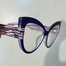 Carregar imagem no visualizador da galeria, Oculos Gatinho Uva Bem Grande Haste Larga