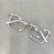 Carregar imagem no visualizador da galeria, Armação de grau Gatinha Branco Metal Chiquetoso