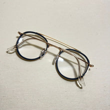 Carregar imagem no visualizador da galeria, Oculos Masculino Geometrico Preto e Dourado Jamie Fox