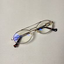 Carregar imagem no visualizador da galeria, Armação Oval Metal Dourada Aviador