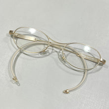 Carregar imagem no visualizador da galeria, Óculos Pequeno Oval Metal Dourado Virgínia