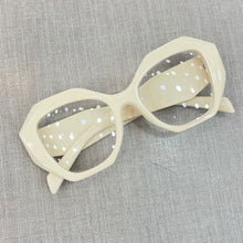 Carregar imagem no visualizador da galeria, Oculos De Grau Dubai  Creme Grande Haste Grossa