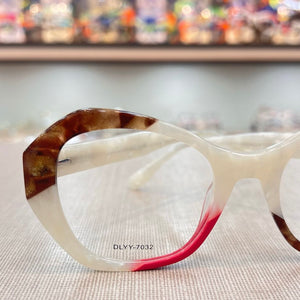 Oculos De Grau Branco Geometrico Madrepérola Grande