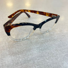 Carregar imagem no visualizador da galeria, Oculos de grau Renata Vasconcelos Gatinho Grande Resistente