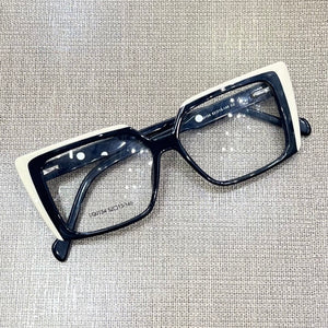 Armacao Quadrada Elegante Preto e Branco