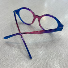 Carregar imagem no visualizador da galeria, Armacao Redonda Retro Vermelho e Azul Modelo Marseli