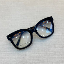 Carregar imagem no visualizador da galeria, Oculos Masculino Quadrado Haste Marrom Modelo Gray