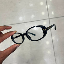 Carregar imagem no visualizador da galeria, Armacao Preta Oval Discreta mas alto nível