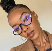 Carregar imagem no visualizador da galeria, Armação de grau Meia Taça Preta Gatinho Nicole Bahls