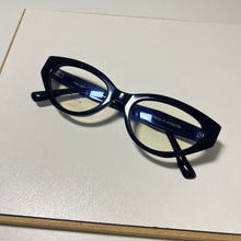 Carregar imagem no visualizador da galeria, Armacao Retro Preto Discreta mas alto nível