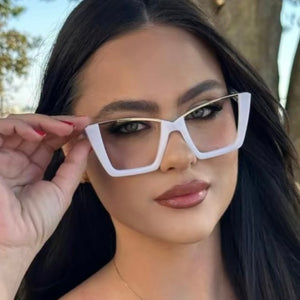 Oculos de grau Branco com detalhe Dourado Classudo