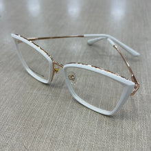 Carregar imagem no visualizador da galeria, Armação Gatinho Branco e Dourado Metal Mod. Laguna