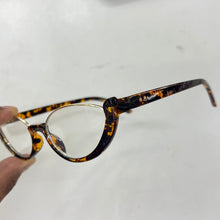 Carregar imagem no visualizador da galeria, Oculos Leitura Classico Marrom Personalidades