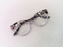 Carregar imagem no visualizador da galeria, Oculos de grau Renata Vasconcelos Gatinho Grande Resistente