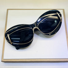 Carregar imagem no visualizador da galeria, Oculos de sol Exótico Preto Exclusivo
