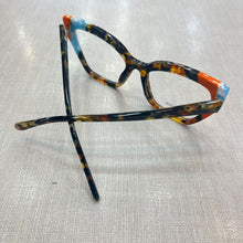 Carregar imagem no visualizador da galeria, Armação de Grau Marrom Tartaruga com Detalhe Azul e Laranja