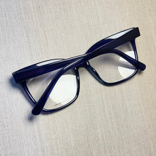 Carregar imagem no visualizador da galeria, Armação Azul Translúcida Quadrada Grande Acetato