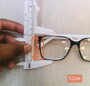 Oculos De Grau Marilía Mendonca Preto e Branco Lindo Minimalista