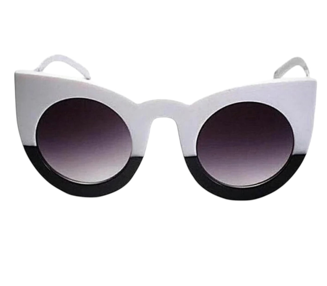 Óculos De Sol Gatinho lindo Feminino preto e branco - OFSGATBO1