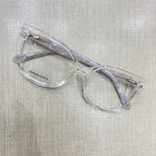 Carregar imagem no visualizador da galeria, Armação Feminina Transparente Visual Delicado e Elegante