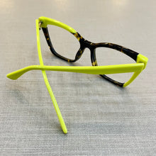 Carregar imagem no visualizador da galeria, Armacao Latyfa Verde limao Tartaruga Acetato