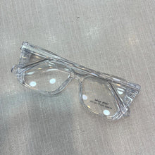 Carregar imagem no visualizador da galeria, Armação Feminina Transparente Retangular Óculos De Novela
