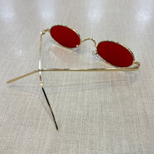 Carregar imagem no visualizador da galeria, Oculos Rita Lee Vermelho Oval Metal