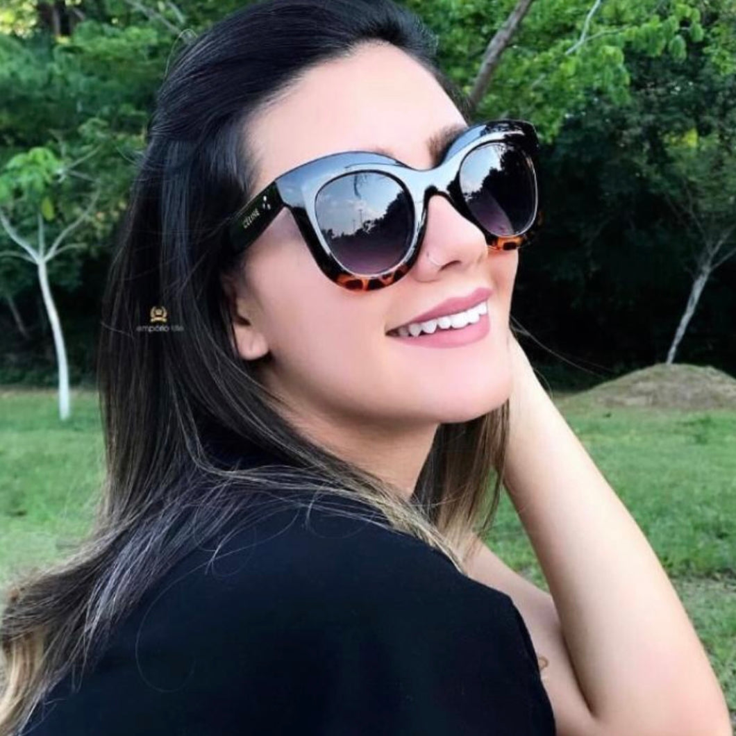Oculos de Sol Modelo Marta  Haste Grossa Metade Onça
