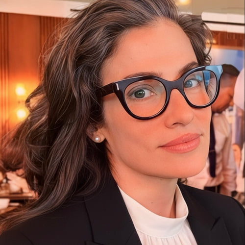 Armação Renata Vasconcellos Preta Quadrada Basica