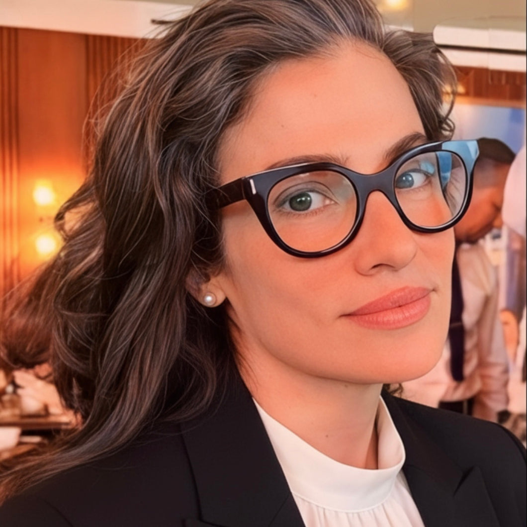 Armação Renata Vasconcellos Preta Quadrada Basica