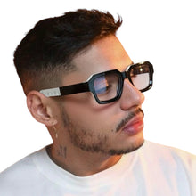 Carregar imagem no visualizador da galeria, Oculos Masculino Hungria Preto Design Moderno