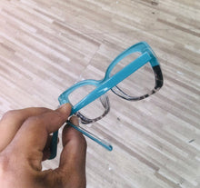Carregar imagem no visualizador da galeria, Oculos De Grau Azul Tiffany Quadrado com Strass Lindo