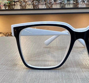 Oculos Marilia Mendonça Branco e Preto Quadrado Grande